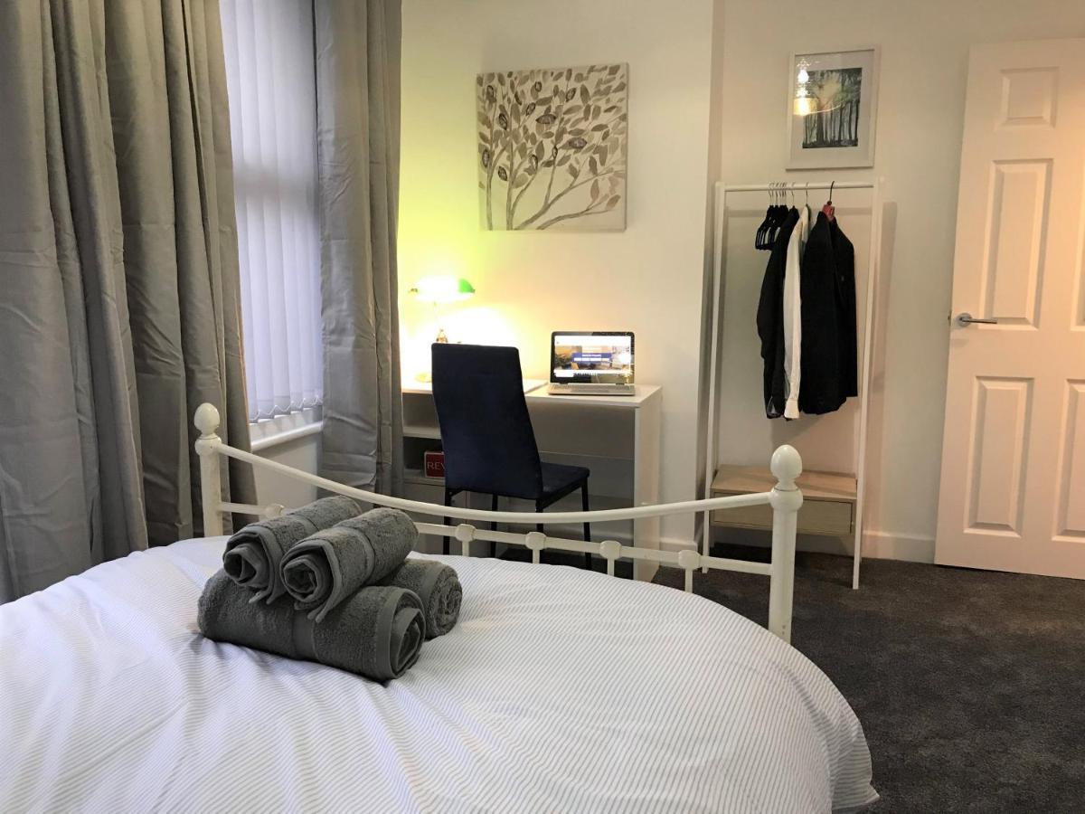 Stylish Modern 3-Bed House Nr Manchester City Ctr Whitefield Kültér fotó