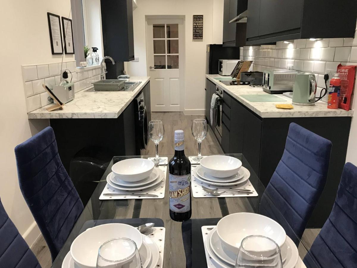 Stylish Modern 3-Bed House Nr Manchester City Ctr Whitefield Kültér fotó