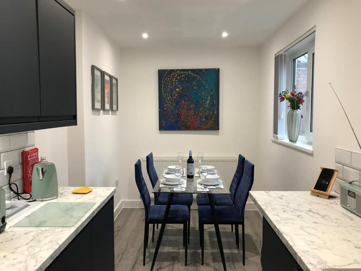 Stylish Modern 3-Bed House Nr Manchester City Ctr Whitefield Kültér fotó