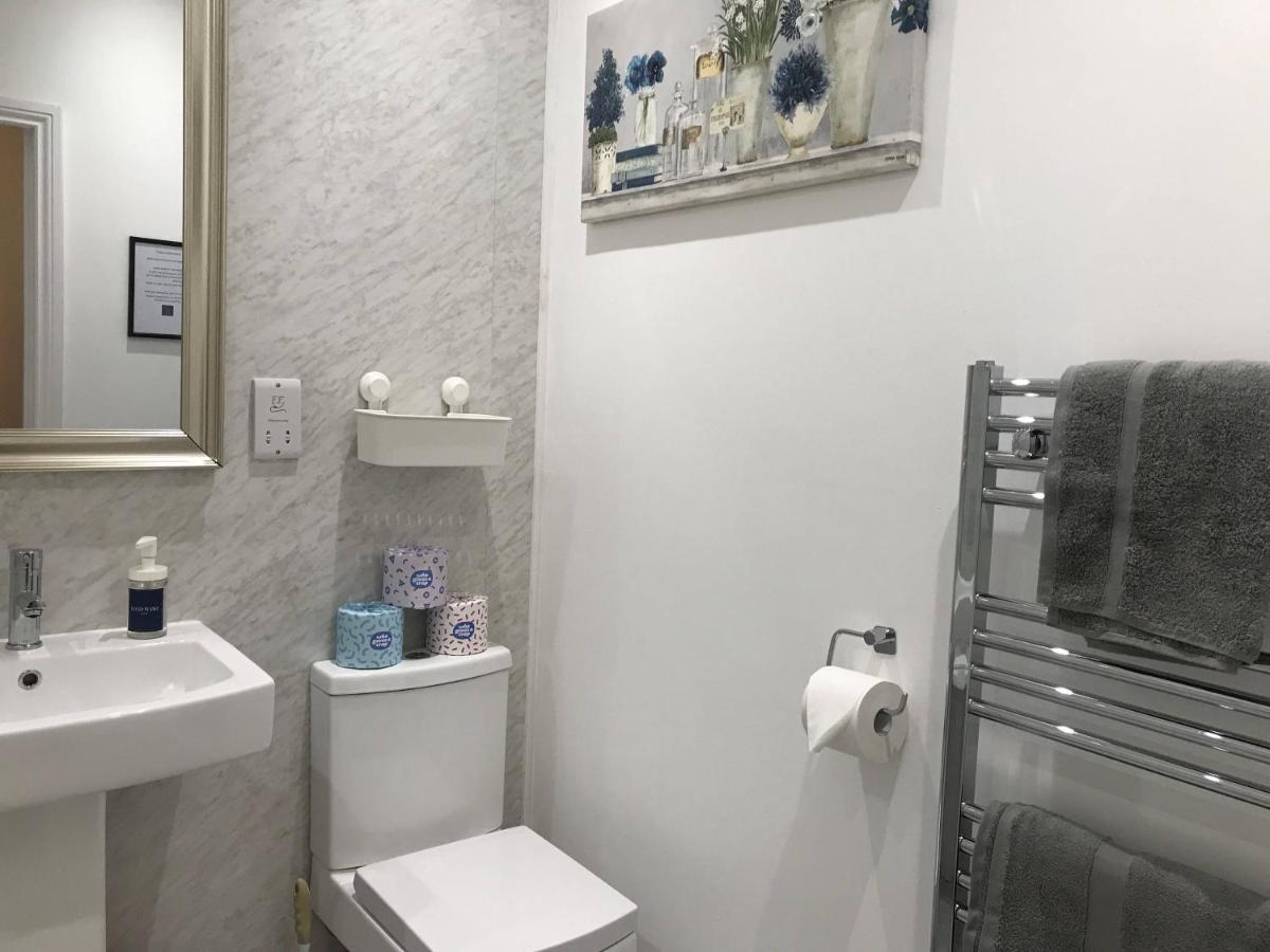 Stylish Modern 3-Bed House Nr Manchester City Ctr Whitefield Kültér fotó