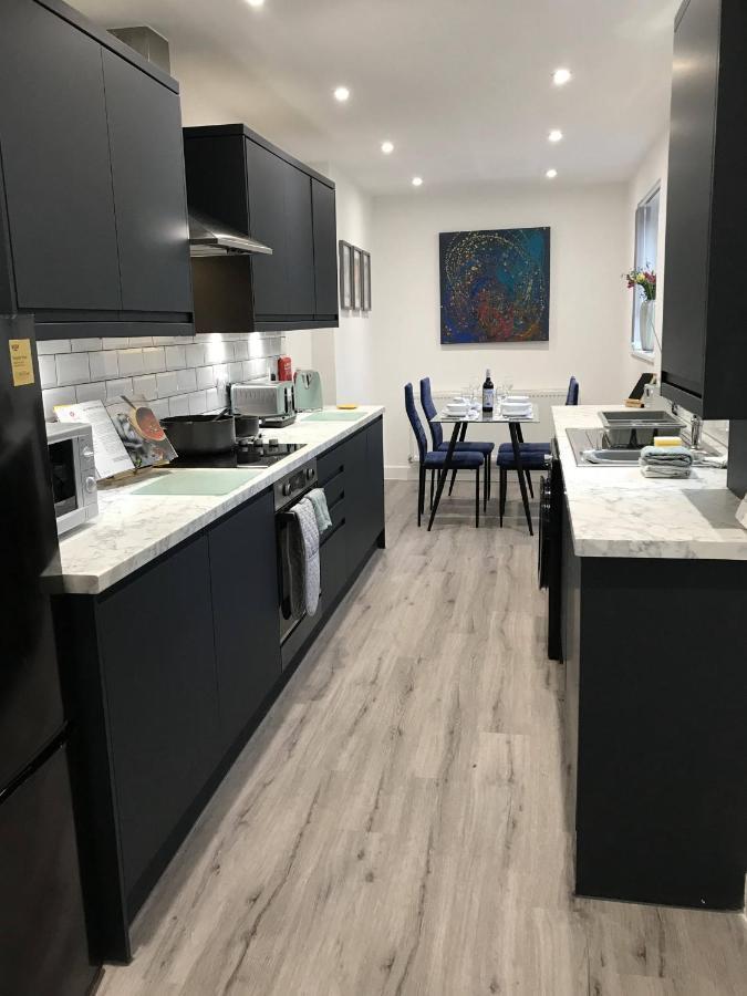 Stylish Modern 3-Bed House Nr Manchester City Ctr Whitefield Kültér fotó